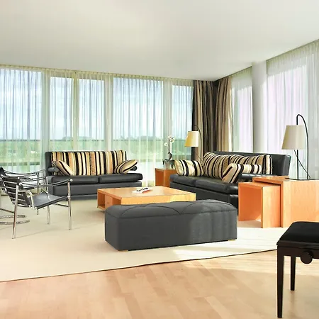 Hyatt Regency 5*