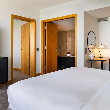 Szálloda Hyatt Regency 5*