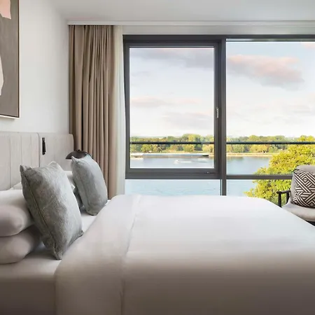 Hyatt Regency 5*
