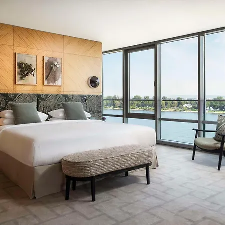 Hyatt Regency 5*