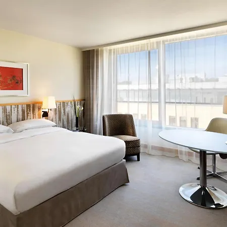 Hyatt Regency Szálloda
